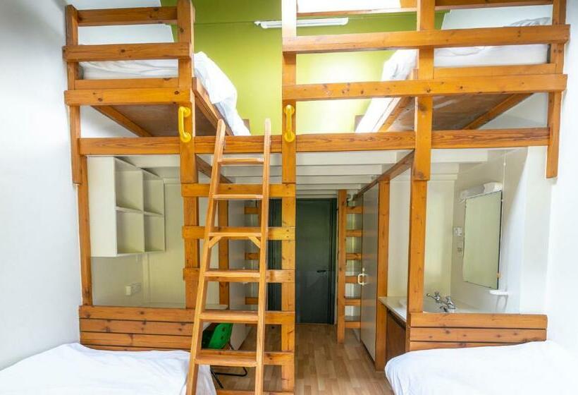 اتاق استاندارد چهار تخته, Iou Hebden Bridge Vegetarian Hostel