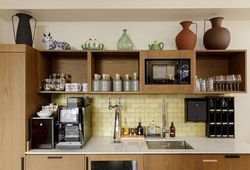 스탠다드 스튜디오, Gogaille   Préfecture   Accès Autonome