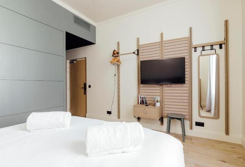 수피리어 룸, Gogaille   Préfecture   Accès Autonome