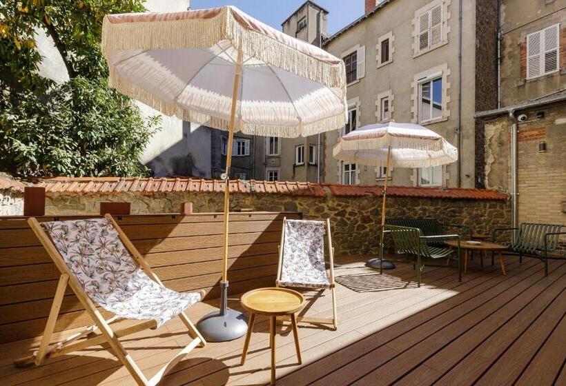 디럭스 룸, Gogaille   Préfecture   Accès Autonome