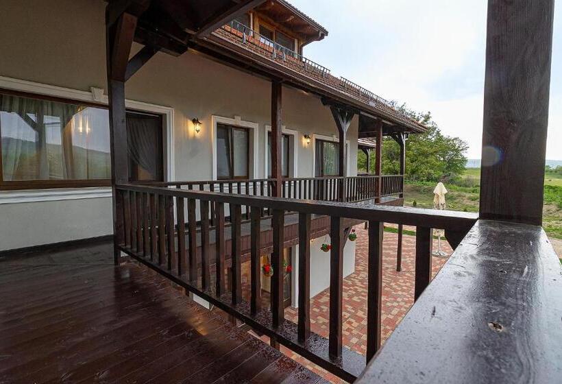 غرفة قياسية ثلاثية مطلة علي الحديقة, Pensiunea Sonnenhof