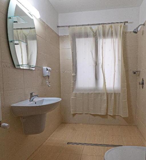 غرفة قياسية ثلاثية مطلة علي الحديقة, Pensiunea Sonnenhof