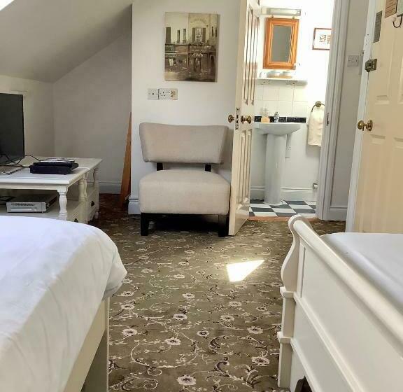 اتاق استاندارد سه نفره, The Gallery B&b, The Glen, Kinsale ,county Cork