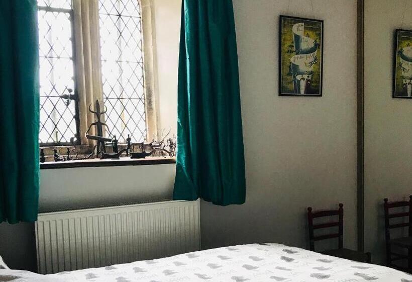 غرفة قياسية, Abbot S Wing