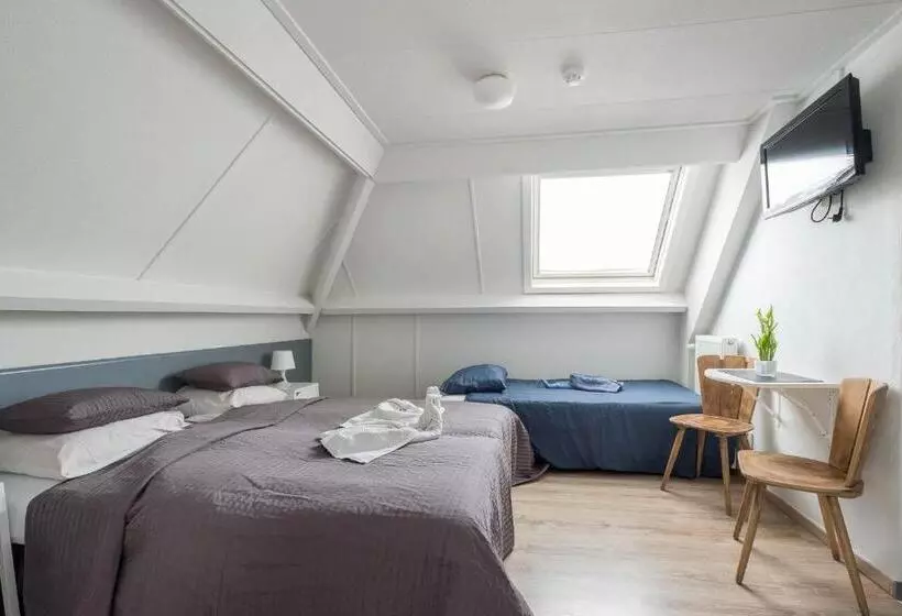 Standard Plus -huone, Apart Hotel Het Veerse Meer