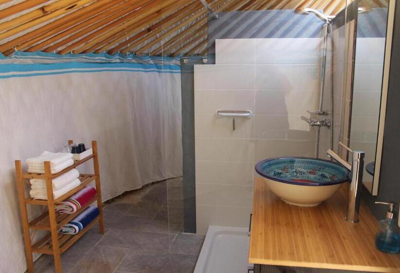 Standard Tent, Casa La Nuez