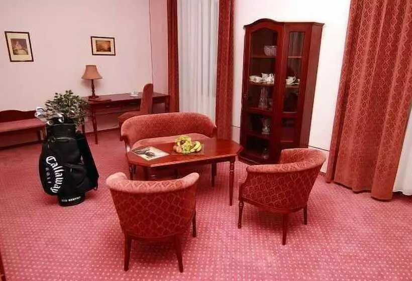 スタンダードルーム, Golf Resort Hotel Konopiště