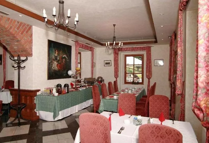スタンダードルーム, Golf Resort Hotel Konopiště