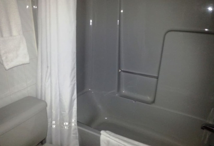 带2个双人床的标准工作室, Auberge La Rocaille