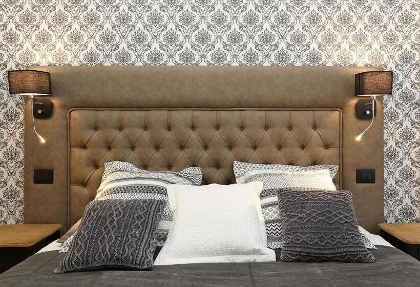 اتاق لوکس سه تخته, Capricci Romani