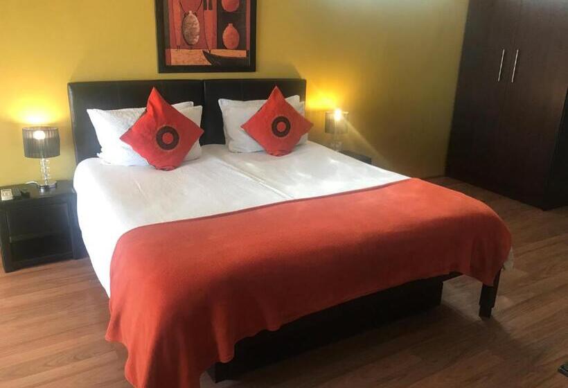 スイート, Haus Holzapfel