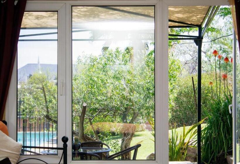 スイート, Haus Holzapfel