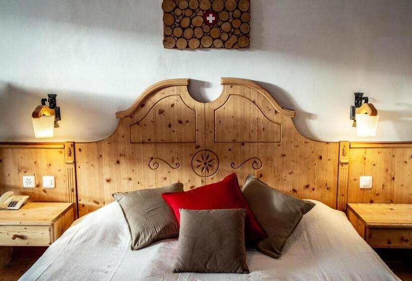 Семейный Номер, Hôtel Le Relais Alpin