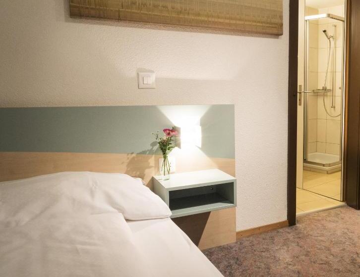 单人经济间, Kreuz