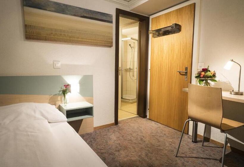 单人经济间, Kreuz