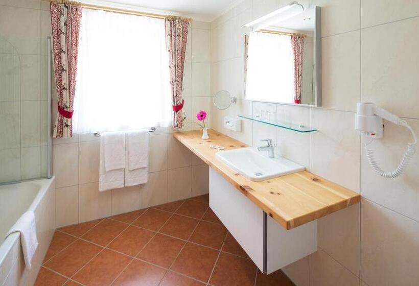 ジュニアスイート, Krimmlerfälle