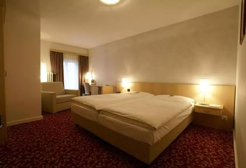 コンフォートルーム, Ochsen Lenzburg