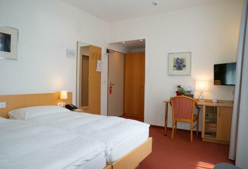 غرفة قياسية, Promenade