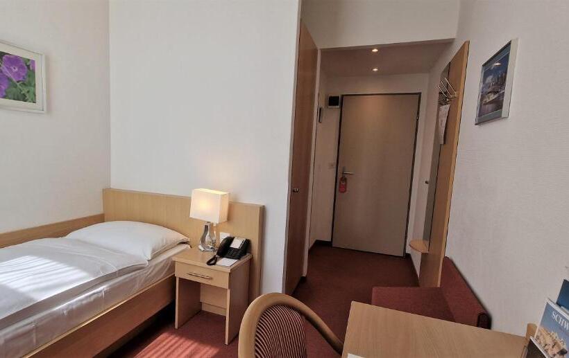 غرفة قياسية فردية, Promenade