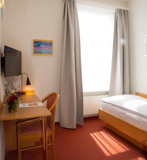 غرفة قياسية فردية, Promenade