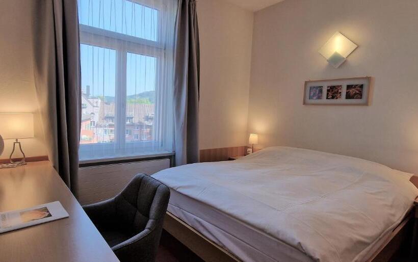 غرفة قياسية, Promenade