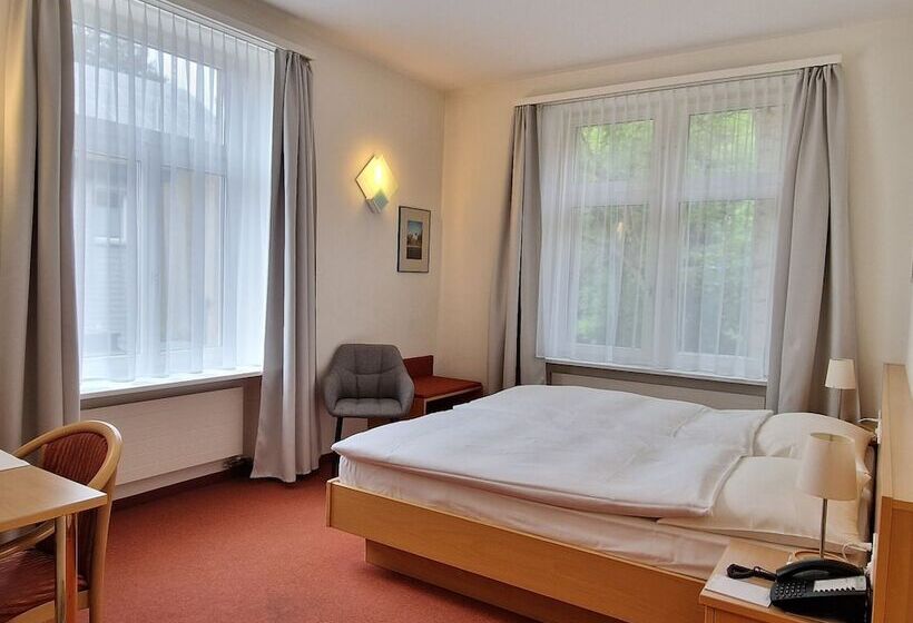 غرفة قياسية, Promenade