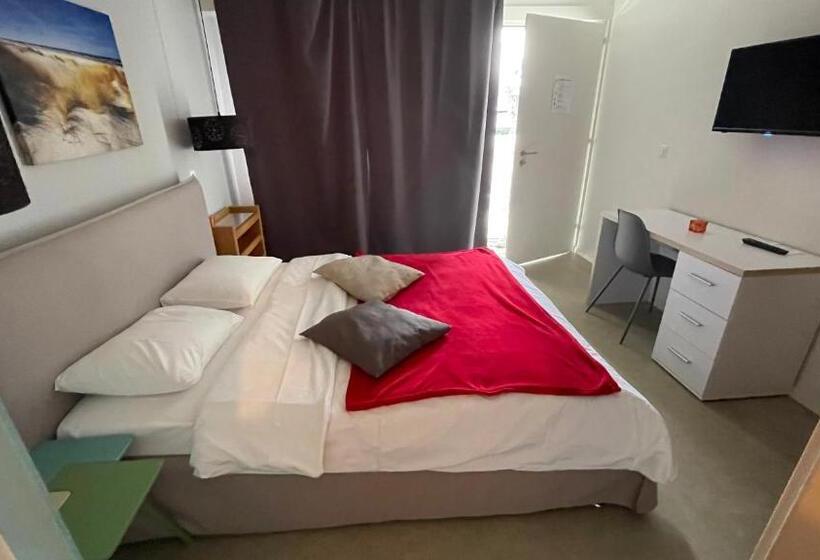 스탠다드 룸, Relais De L Aérodrome