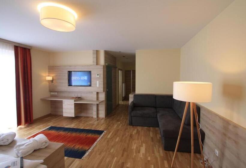 جناح جونيور مزوَّد بشرفة, Restaurant Schachenwald