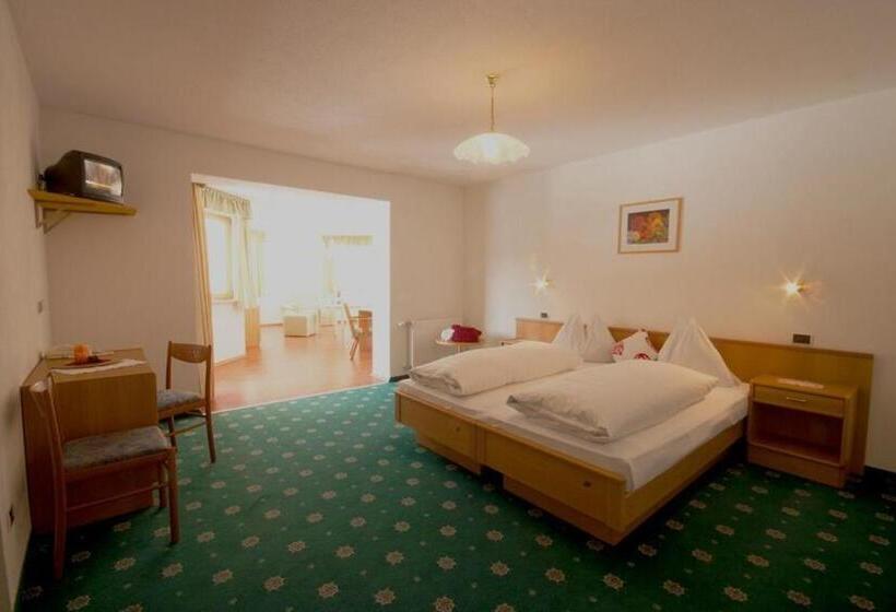 غرفة عائلية, Seehof