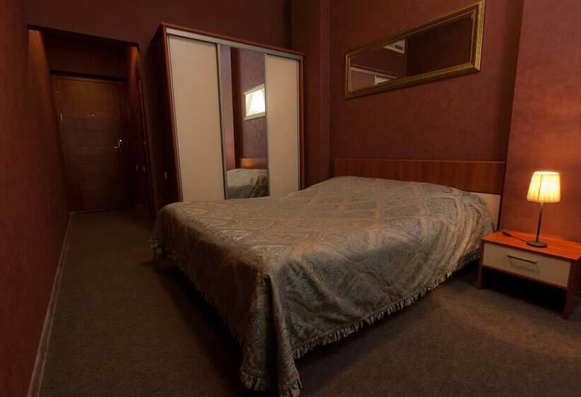 غرفة قياسية, Stone