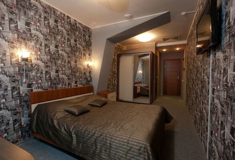 غرفة سوبيريور, Stone