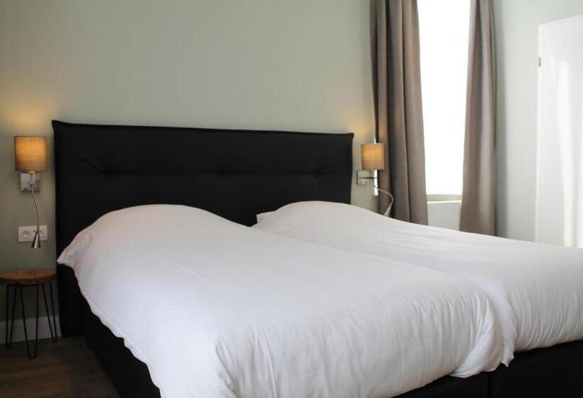 חדר סטנדרט, Triniteit