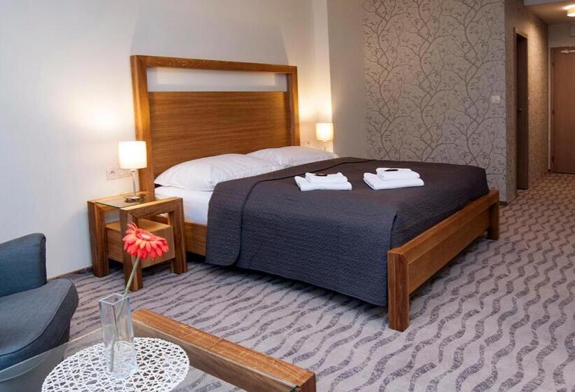 Номер Deluxe, Hygge Hotel U Zvonu