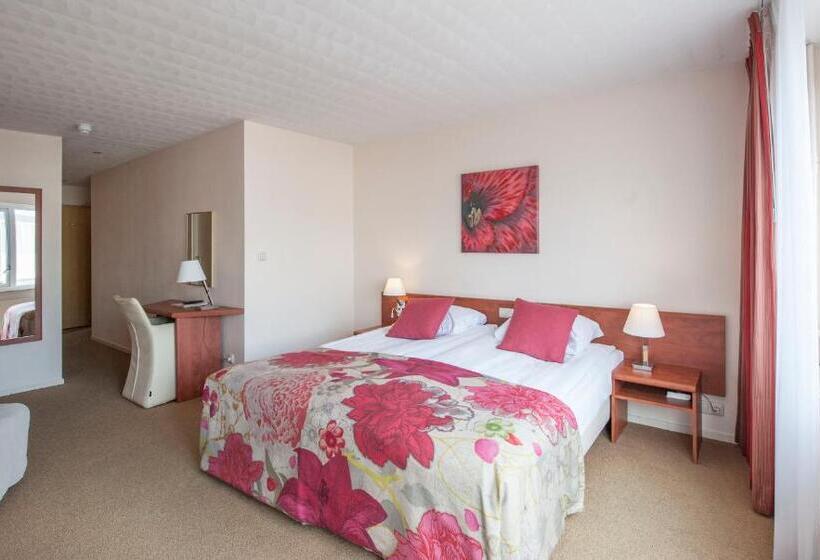 コンフォートルーム, Victoria