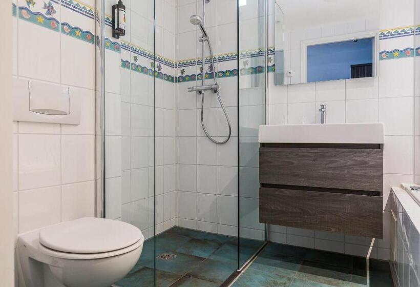 コンフォートルーム, Victoria