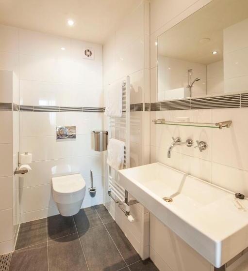 ファミリールーム, Victoria