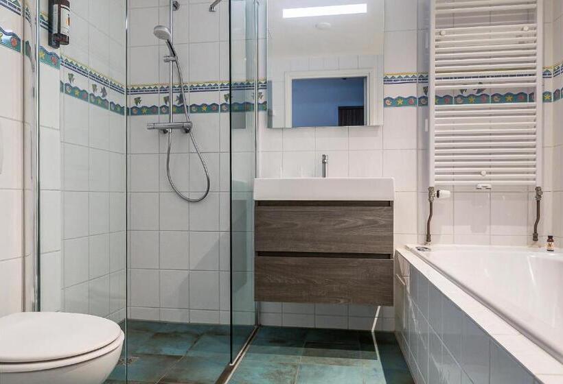 コンフォートルーム, Victoria