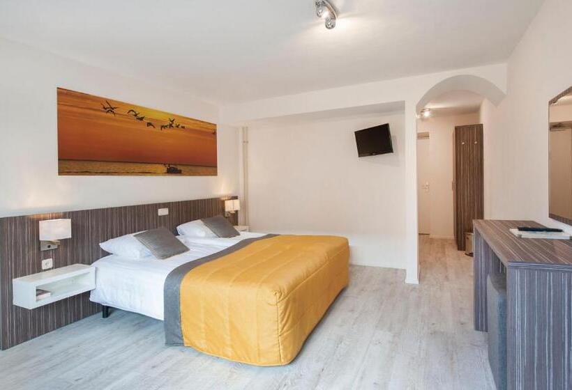 コンフォートルーム, Victoria