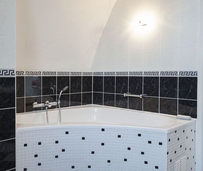 ジュニアスイート, Victoria