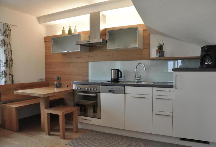 Семейный Номер, ölerhof