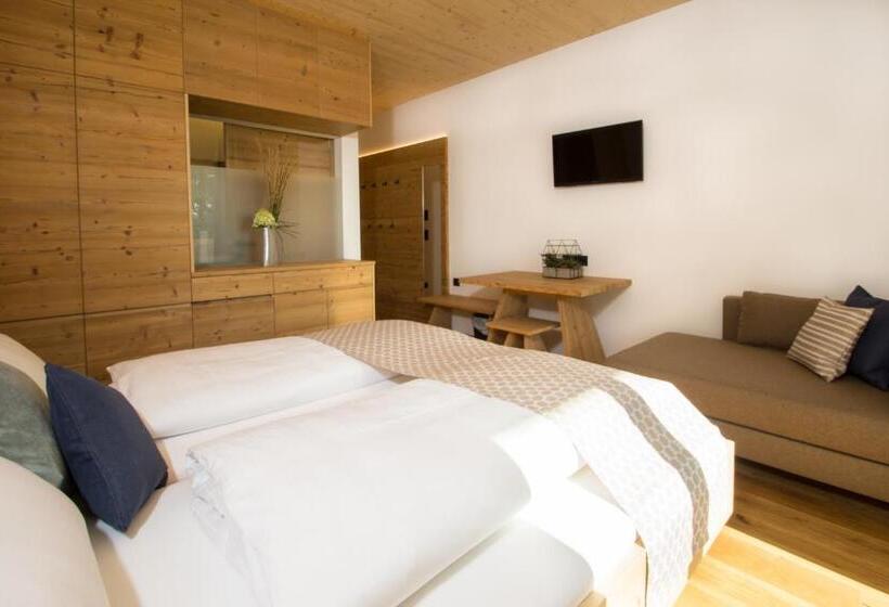 חדר קומפורט, ölerhof