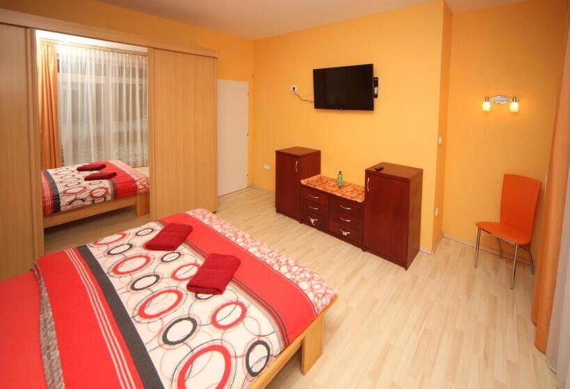 Апартаменты Superior 2 Спальни, Penzion V Roklich & Apartmens V Roklich