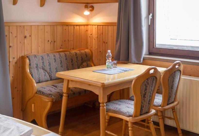 شقة غرفة نوم واحدة مزودة بشُرفة, Winklhütte