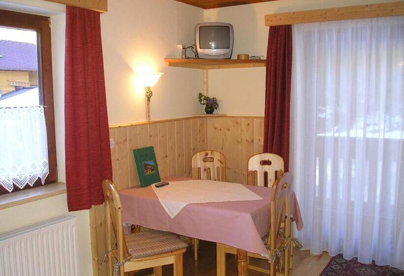 شقة غرفة نوم واحدة مزودة بشُرفة, Winklhütte