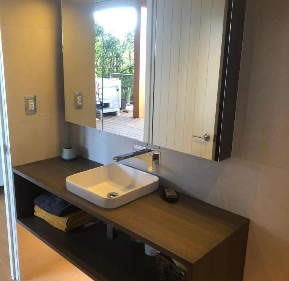 חדר דלוקס עם מרפסת נוף לים, Studio Or Cabin On Whitby