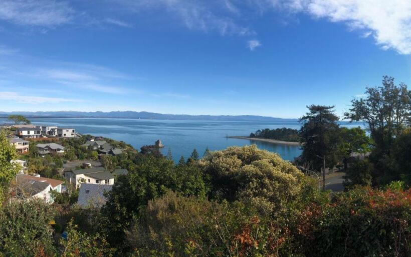 Standard room with outdoor bath, Studio Or Cabin On Whitby