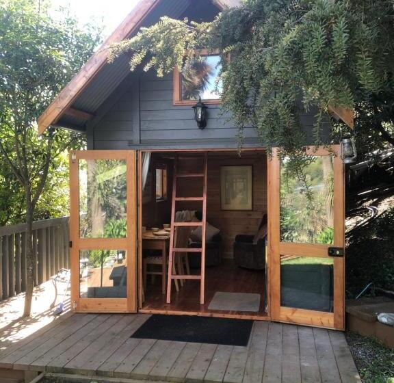 Standard room with outdoor bath, Studio Or Cabin On Whitby