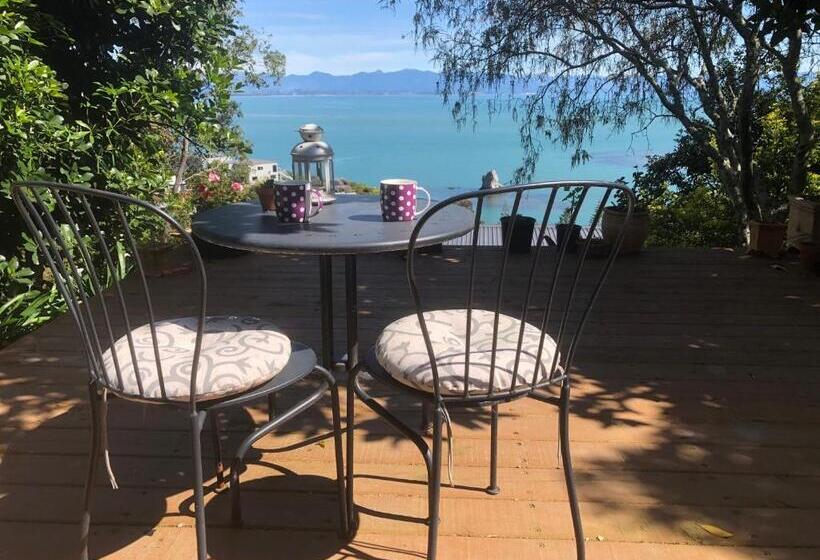 Standard room with outdoor bath, Studio Or Cabin On Whitby