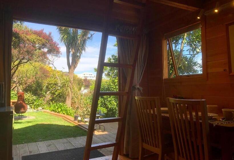 Standard room with outdoor bath, Studio Or Cabin On Whitby