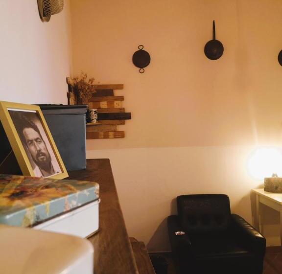 غرفة عائلية, B&b Tobia S House